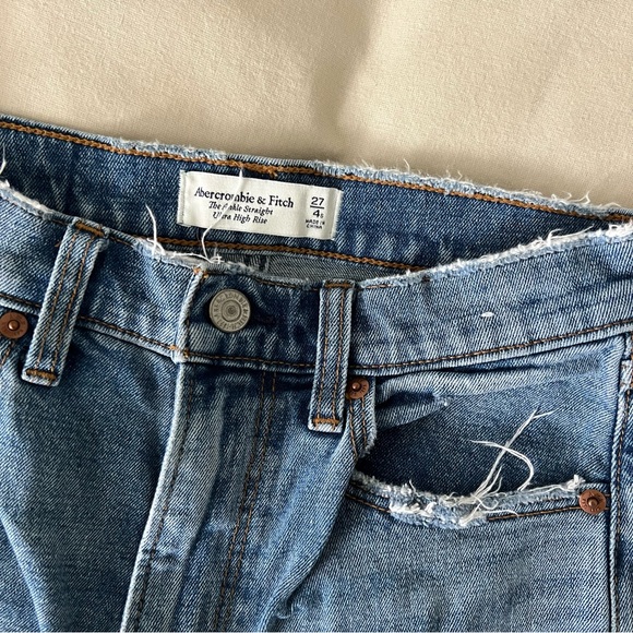 A&F The Ankle Straight Ultra High Rise Denim - 27 / 4s - Picture 3 of 7